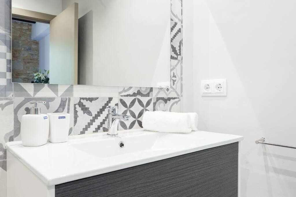 Sleep & Stay Home With Balcony Bonaventura 3 Girona Ngoại thất bức ảnh